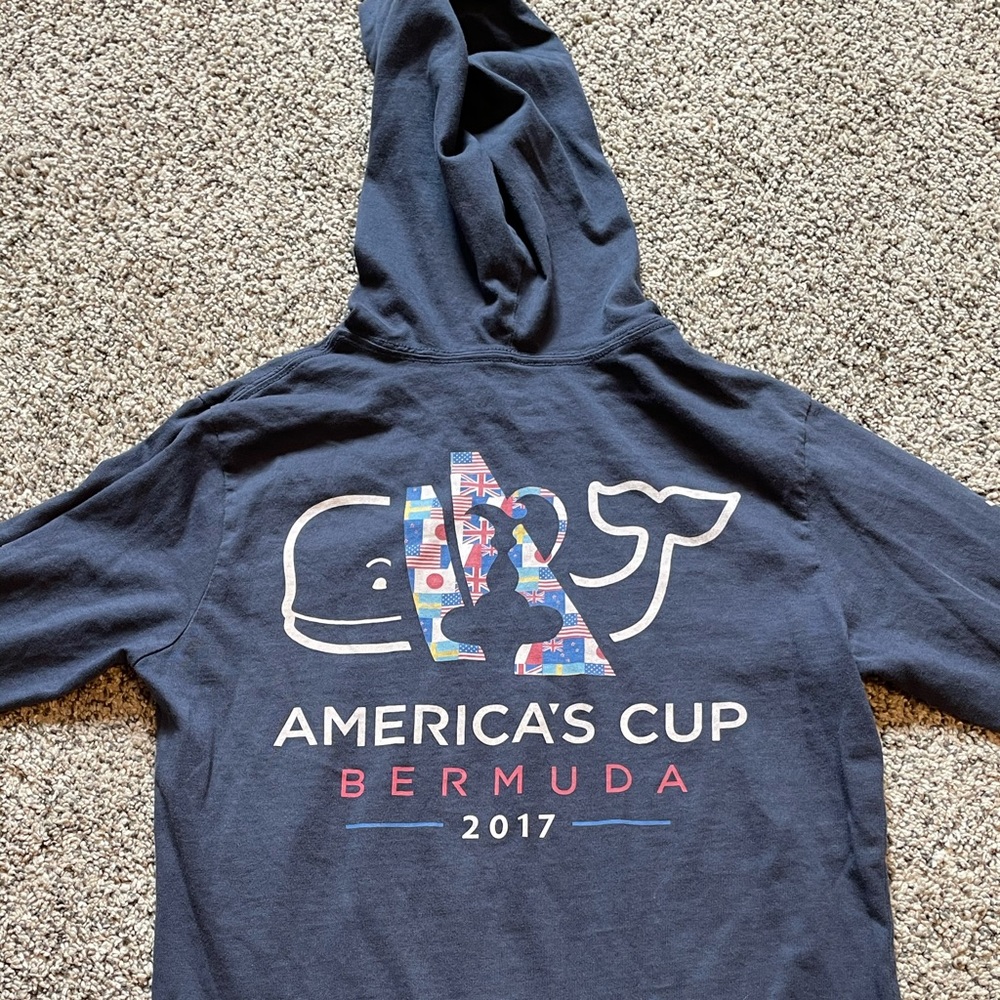 Navy Vinyard Vines pullover